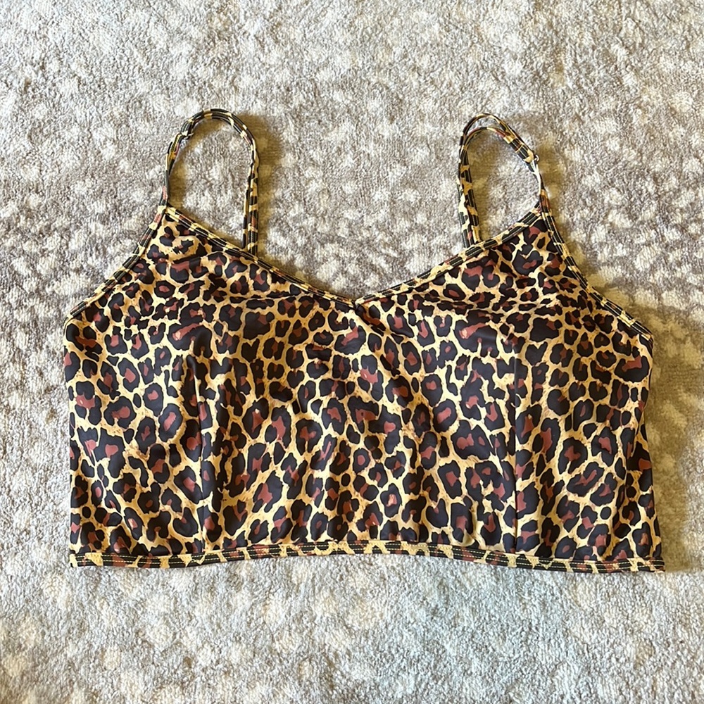 Kortni Jeane V’d Crop Top in Cheetah